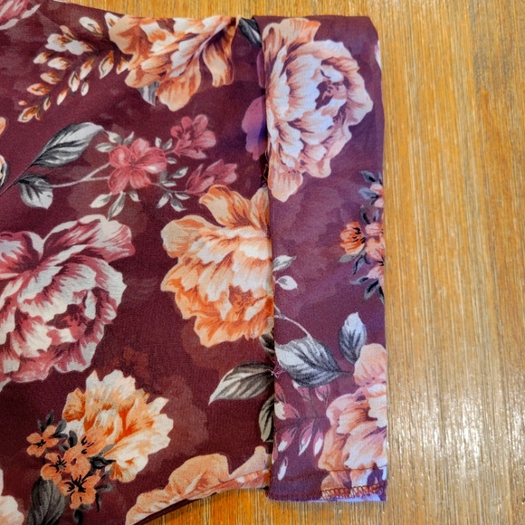 πΈβ¨ Torrid Sheer High-Low Tunic - Size 3X - Purple & Pink Floral, Bohemian Style - Picture 4 of 4